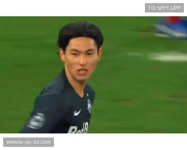 日本前锋南野拓实：技术流代表如何在欧洲联赛站稳脚跟并大放异彩？