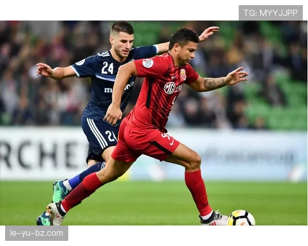 滕哈赫中锋战术显成效，稳健表现助球队剑指新赛季霸主