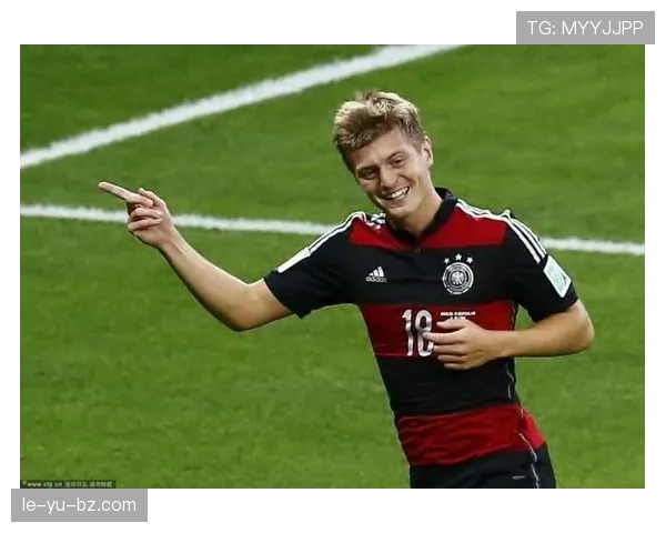 克罗斯最新动态：媒体报道聚焦其退役后动向