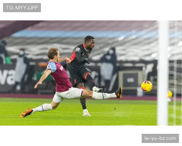 利物浦战术依赖萨拉赫隐患浮现，争冠形势下阵容深度问题逐步反映