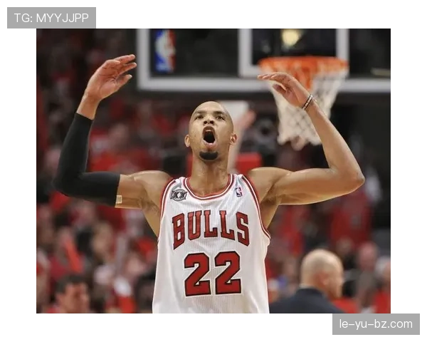 佩贾三分威胁拉开空间 提升球队无球进攻效率